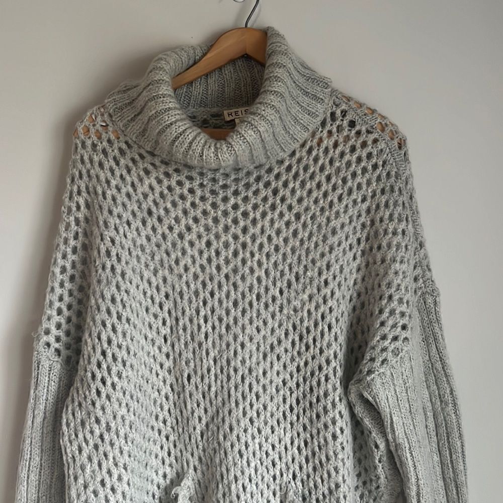 Reiss Fanella wool blend Roll Neck Cape Knit Jumper sweater - Picture 6 of 15